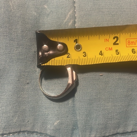 White gold ring with one diamond - Picture 6 of 8